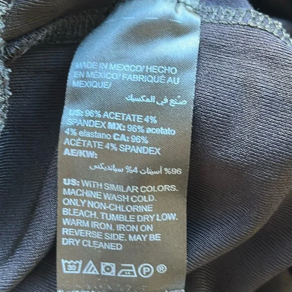 Chico’s Travelers black high rise wide leg stretchy pants, size 3 (16) - Picture 8 of 10